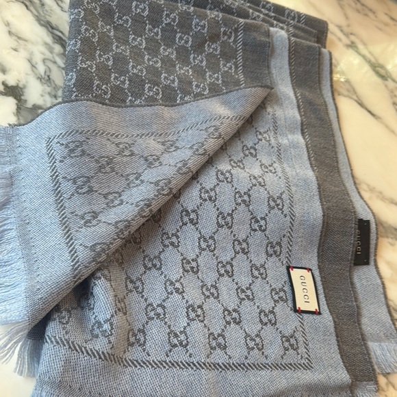 Gucci Gray Monogram Wool Scarf - Picture 1 of 3